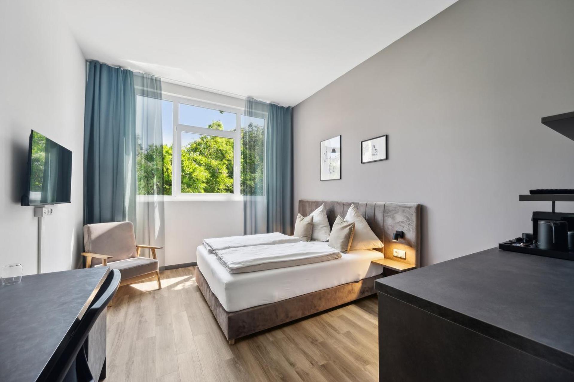 And Coliving I *